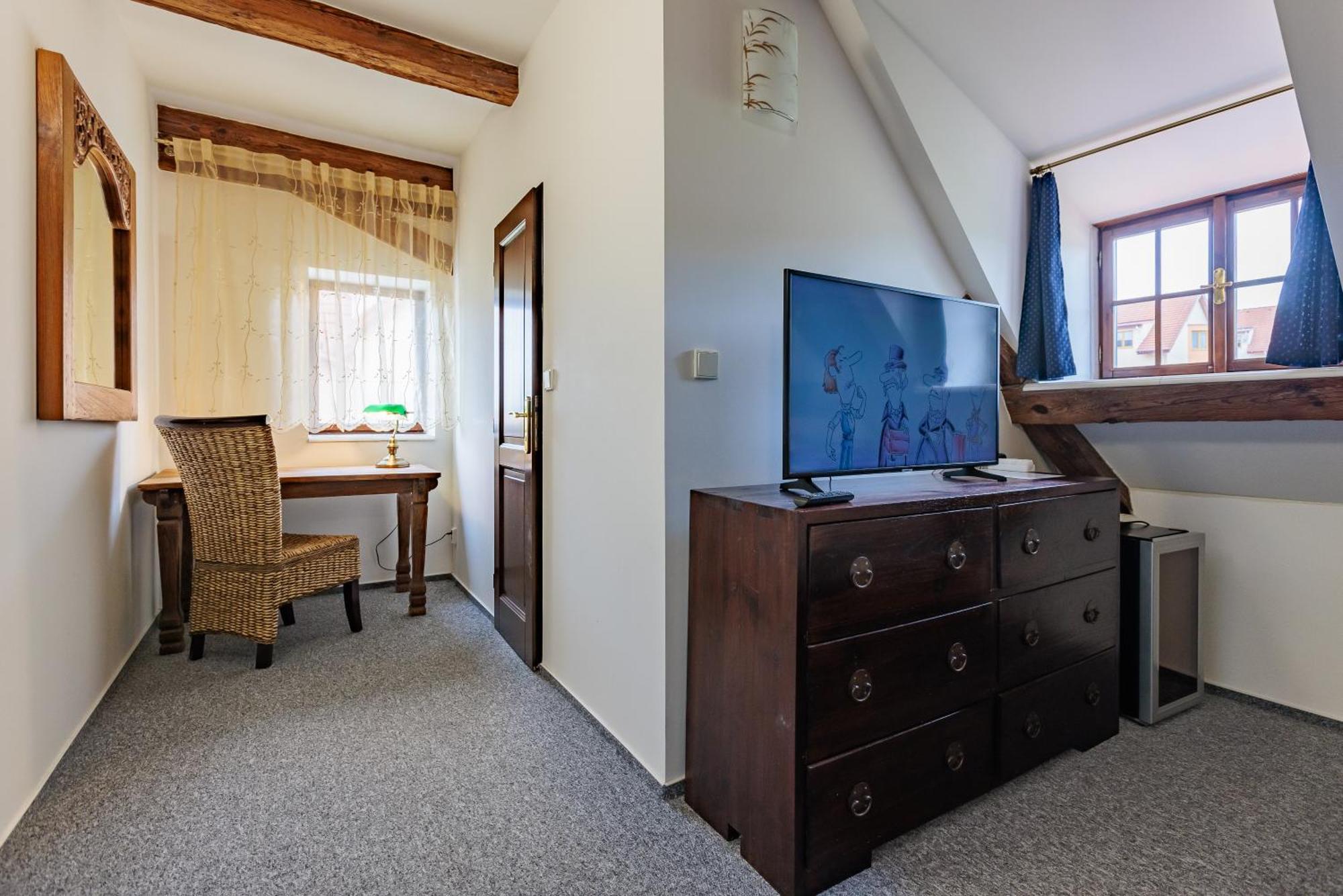 Barokni Spejchar Hotel Tlučná Buitenkant foto