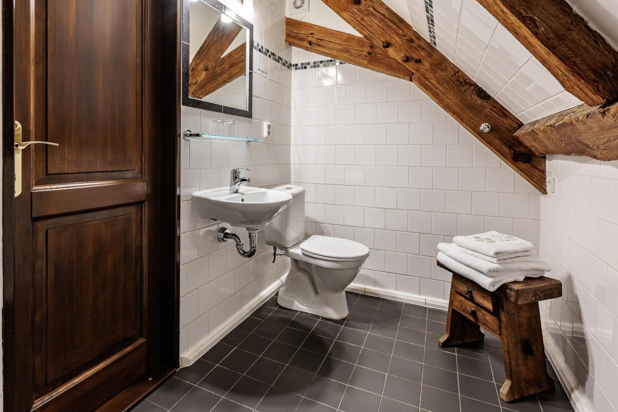 Barokni Spejchar Hotel Tlučná Buitenkant foto